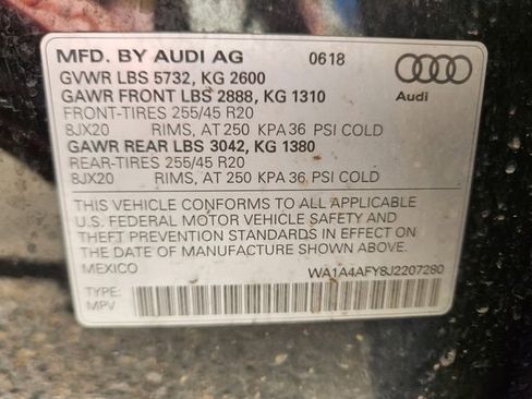 Used 2018 Audi SQ5 Premium Plus w/ Navigation Package image 30