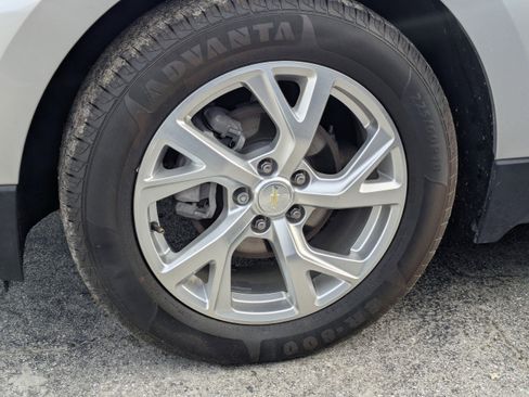 Used 2021 Chevrolet Equinox Premier image 10