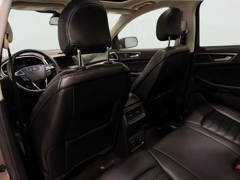 Used 2019 Ford Edge SEL w/ Equipment Group 201A AWD/4WD image 18