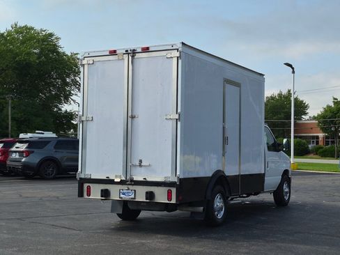 Certified 2024 Ford E-350 and Econoline 350 Super Duty w/ Power Windows & Locks Group RWD image 5