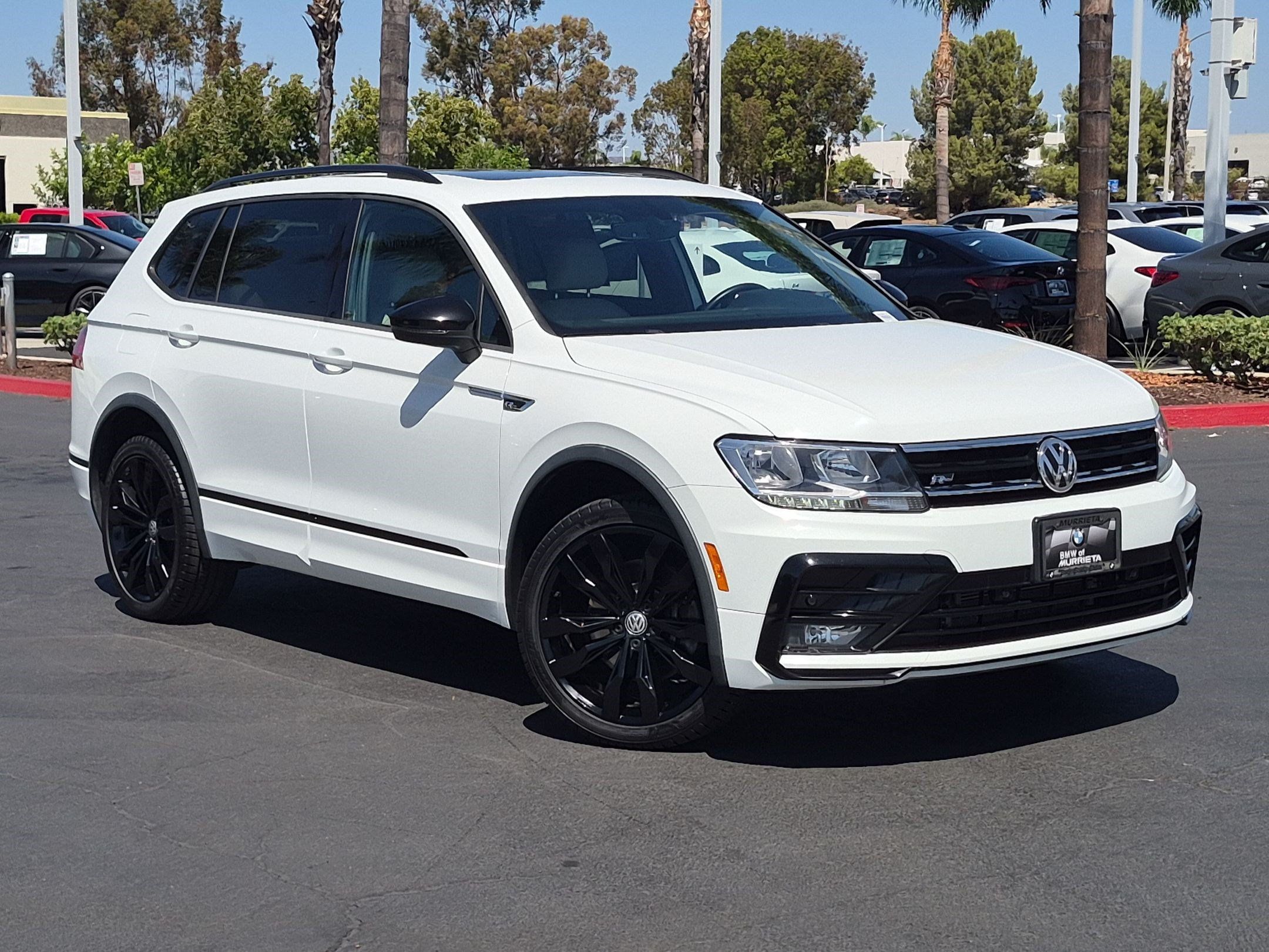 Used 2020 Volkswagen Tiguan SE R-Line AWD/4WD image 2