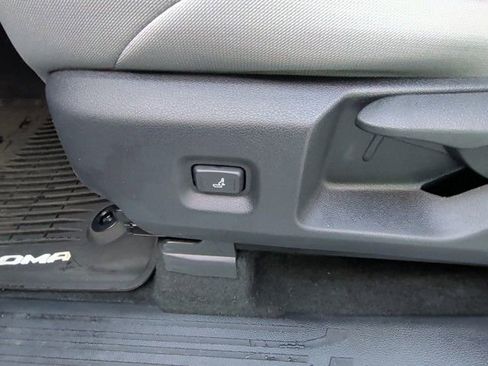 Used 2025 Toyota Tacoma SR5 image 14