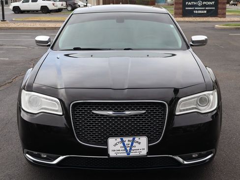 Used 2016 Chrysler 300 C image 12