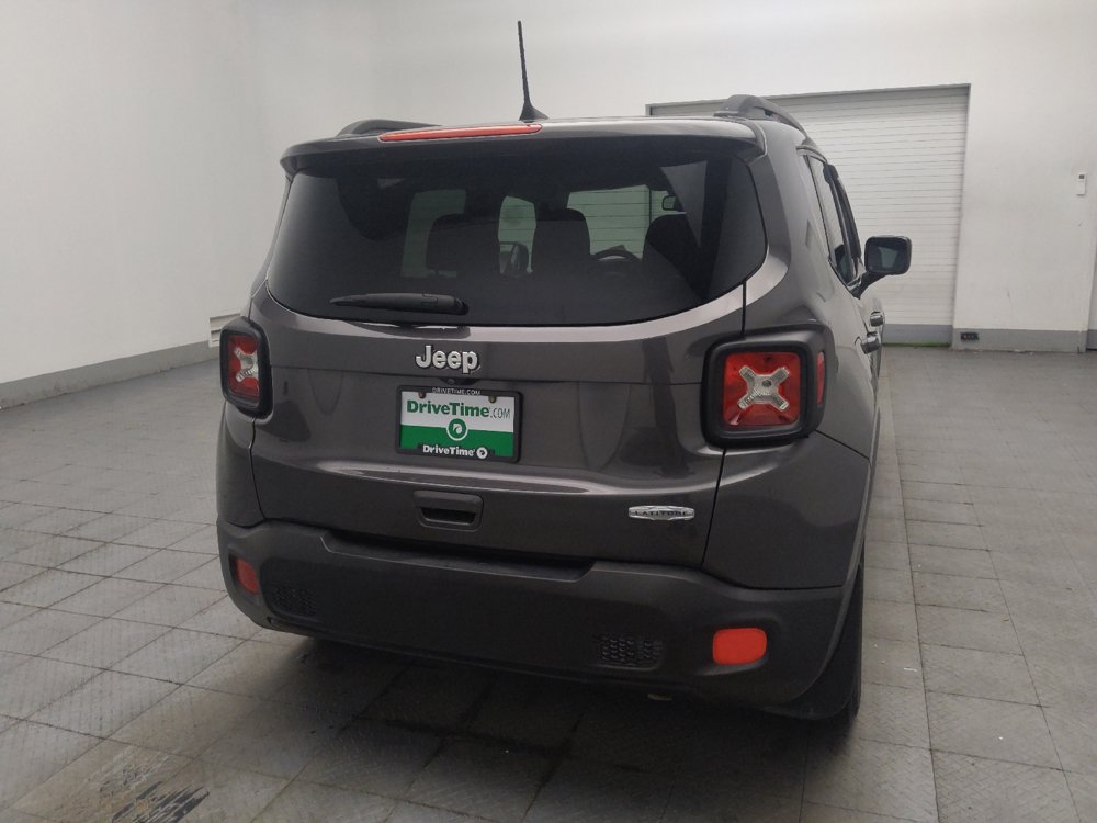 Used 2018 Jeep Renegade Latitude w/ Popular Equipment Group FWD image 7