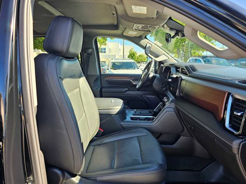 Used 2024 GMC Sierra 2500 Denali w/ Denali Reserve Package image 10