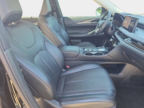 Used 2023 INFINITI QX60 Luxe w/ Performance Audio Package FWD image 10