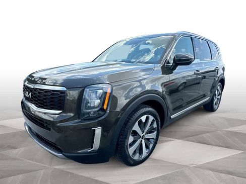 Used 2022 Kia Telluride EX w/ EX Premium Package image 4