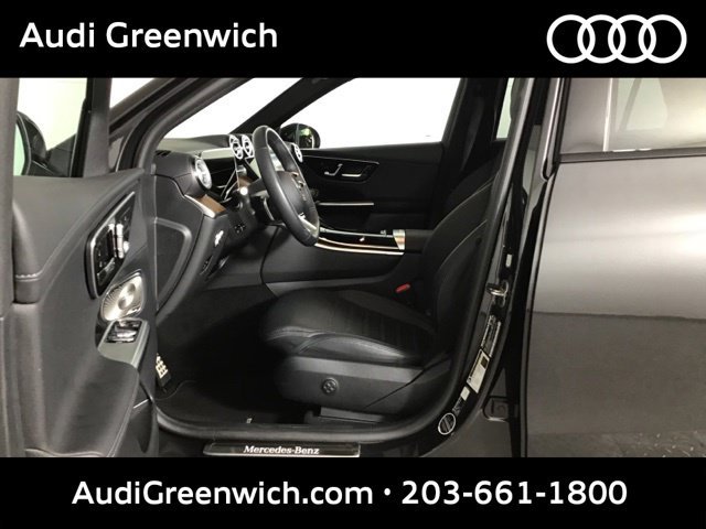 Used 2026 Mercedes-Benz GLC 300 4MATIC image 9