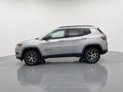 Used 2024 Jeep Compass Limited AWD/4WD image 4
