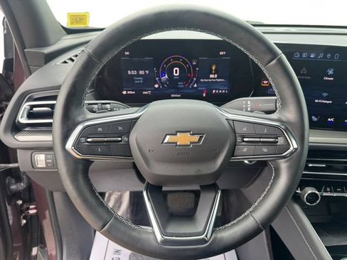 Used 2024 Chevrolet Traverse LT AWD/4WD image 13