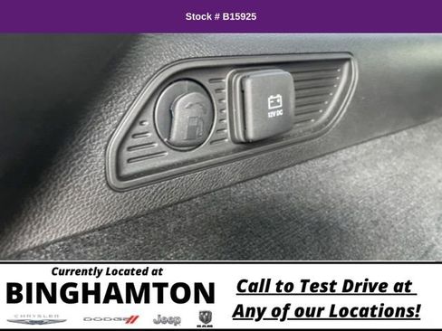 Used 2022 Jeep Grand Cherokee Summit image 36