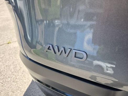 Certified 2025 Nissan Murano SV AWD/4WD image 11
