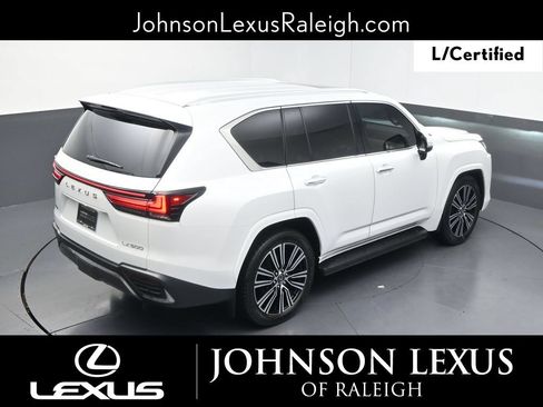 Certified 2024 Lexus LX 600 4WD w/ Luxury Package image 28