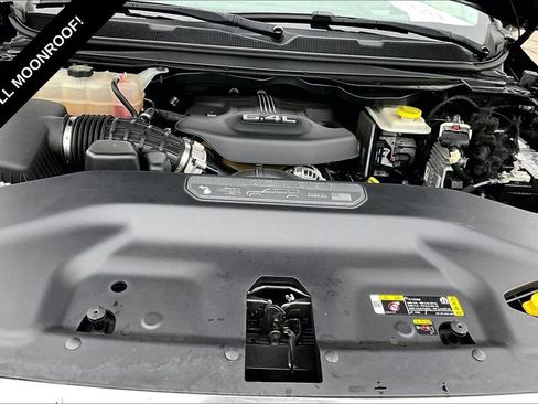 Used 2022 Jeep Grand Wagoneer Series I AWD/4WD image 9