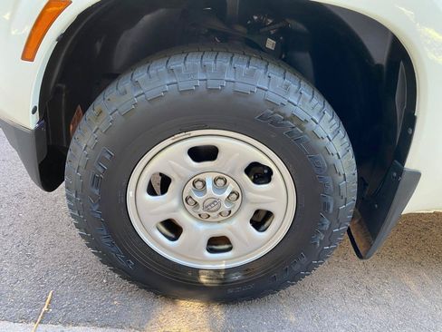 Used 2022 Nissan Frontier S AWD/4WD image 22