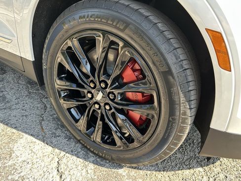 New 2025 Cadillac XT5 Sportv image 8