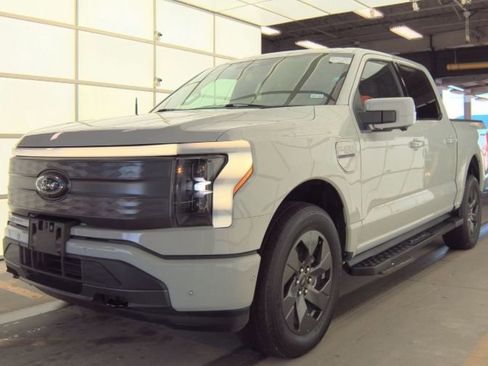 Used 2023 Ford F150 Lightning Lariat w/ Tow Technology Package image 1