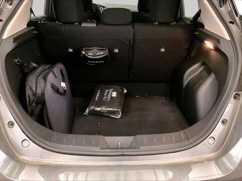 Used 2023 Nissan Leaf S image 33