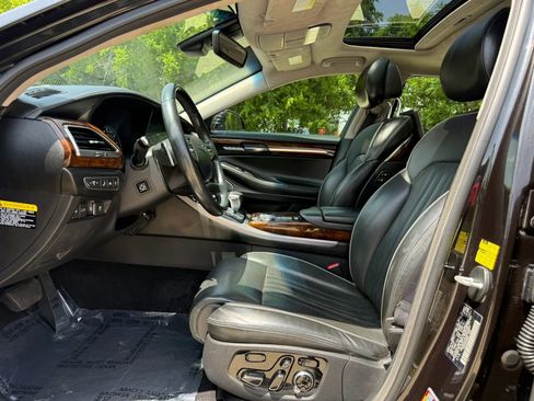 Used 2018 Genesis G90 5.0 Ultimate AWD/4WD image 9