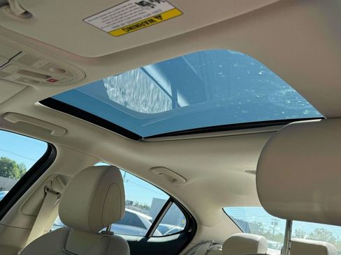 New 2026 Genesis G70 2.5T Prestige image 18