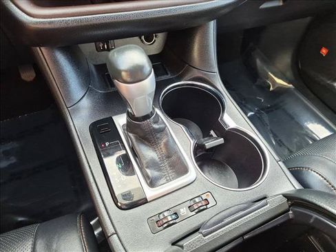 Used 2015 Toyota Highlander Limited FWD image 12