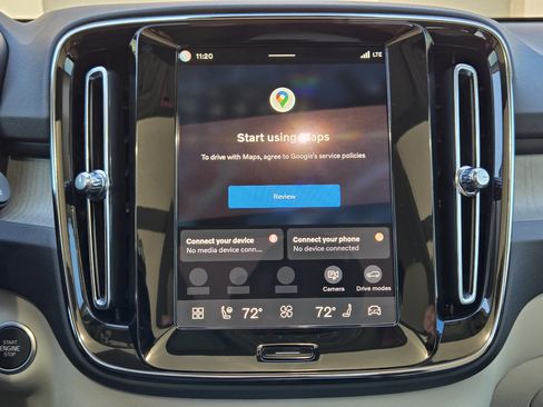 New 2026 Volvo XC40 B5 Plus w/ Protection Package Premier image 19