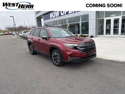 Used 2025 Subaru Forester Premium image 1