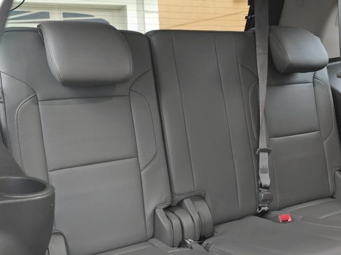 Used 2015 GMC Yukon Denali w/ Premium Package image 92