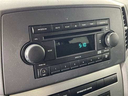 Used 2007 Jeep Grand Cherokee Laredo w/ Cargo Convenience Group image 7