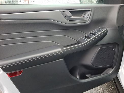 Used 2026 Ford Escape Active image 12