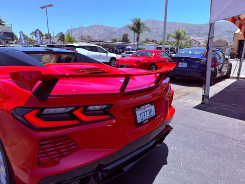 Used 2022 Chevrolet Corvette Stingray Premium Conv w/ Z51 Performance Package RWD image 35