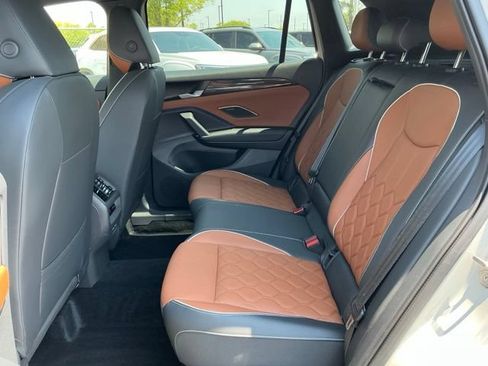 Certified 2026 Volkswagen Tiguan SEL R-Line AWD/4WD image 18