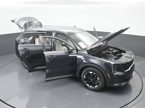 Used 2025 Kia Sorento S w/ Panoramic Sunroof Package FWD image 72