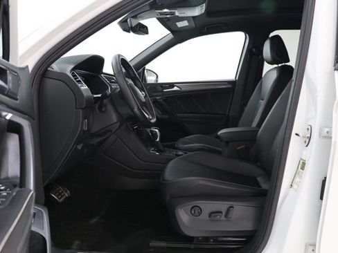 Used 2022 Volkswagen Tiguan SE R-Line AWD/4WD image 18