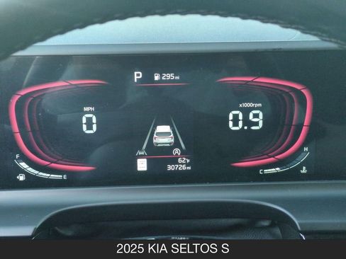 Used 2025 Kia Seltos S FWD image 19