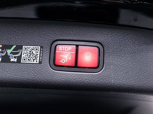 Certified 2026 Mercedes-Benz GLC 300 4MATIC image 29