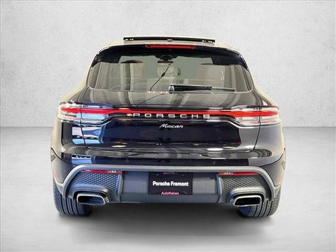 Used 2026 Porsche Macan AWD/4WD image 10
