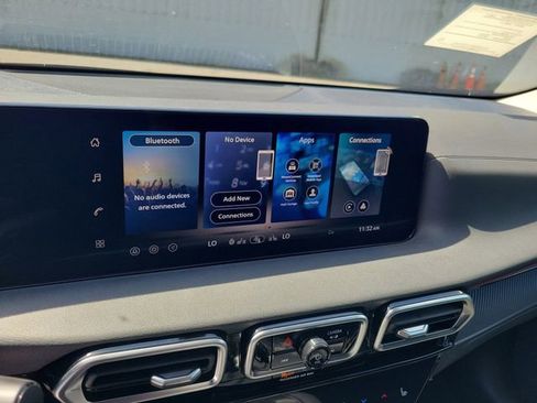 New 2026 Nissan Sentra SR w/ SR Premium Package FWD image 15