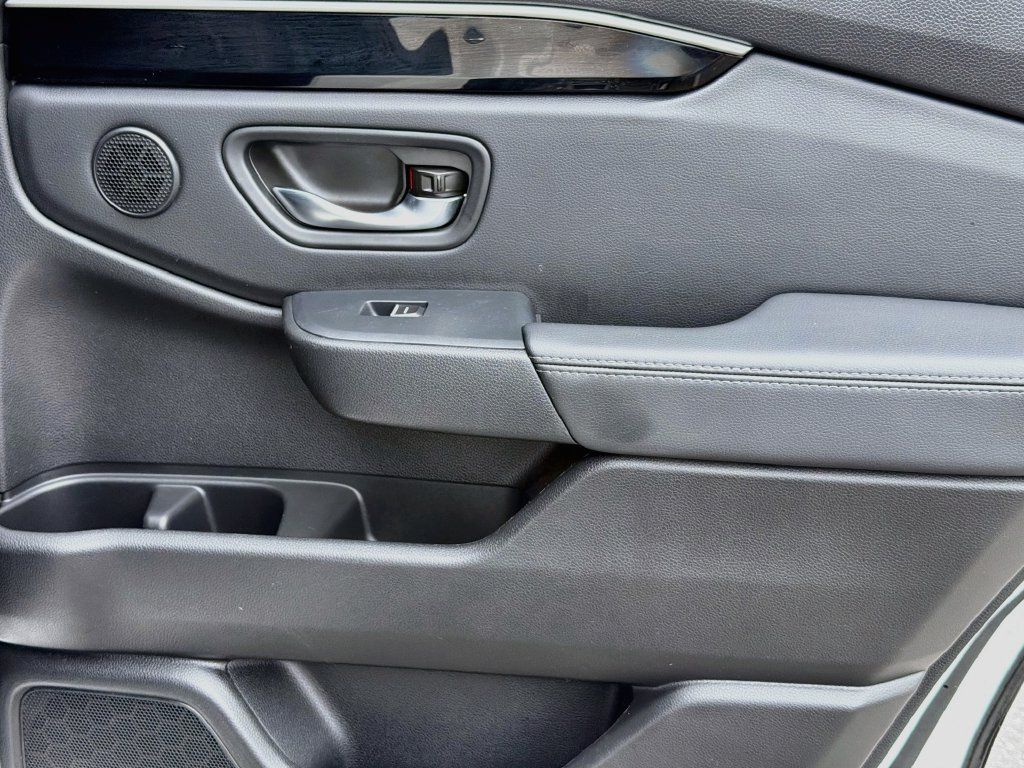 Used 2025 Honda Pilot EX-L image 37