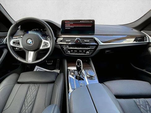 Used 2023 BMW 530i w/ M Sport Package RWD image 15