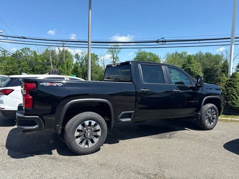 Used 2024 Chevrolet Silverado 2500 Custom AWD/4WD image 16