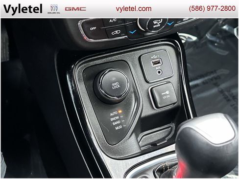 Used 2020 Jeep Compass Limited w/ Rear Convenience Group image 29