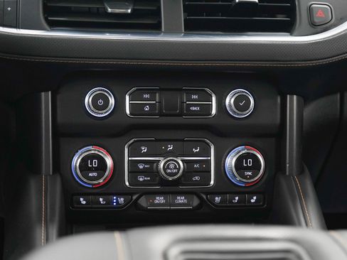 Used 2021 GMC Yukon AT4 w/ AT4 Premium Plus Package AWD/4WD image 22