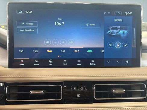 Certified 2023 Lincoln Nautilus AWD w/ Premium Package image 23
