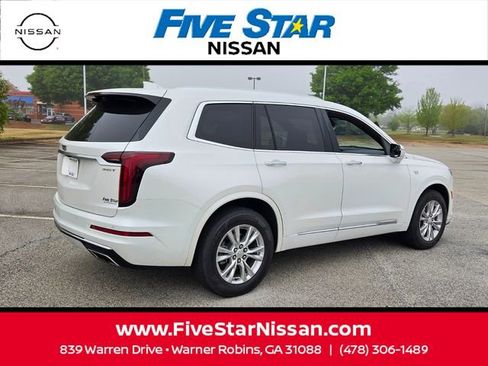 Used 2023 Cadillac XT6 Luxury image 16