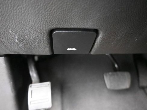 Used 2022 GMC Canyon Elevation w/ Driver Alert Package image 24