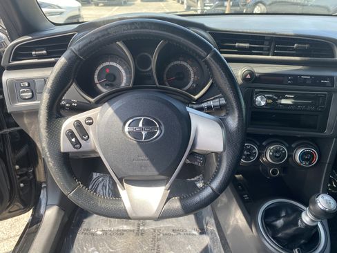 Used 2013 Scion tC FWD image 12
