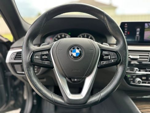 Used 2019 BMW 530i xDrive w/ Convenience Package AWD/4WD image 29
