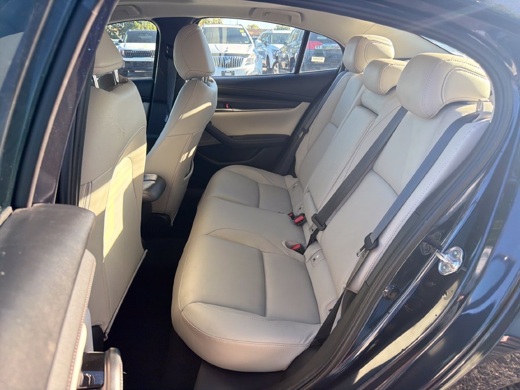Used 2025 MAZDA MAZDA3 s FWD image 29