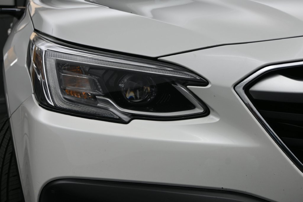 Used 2021 Subaru Outback Limited XT w/ Popular Package #2 AWD/4WD image 4